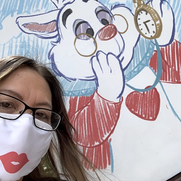 Meet your Posher, Cecilia - Picture 5 of 5